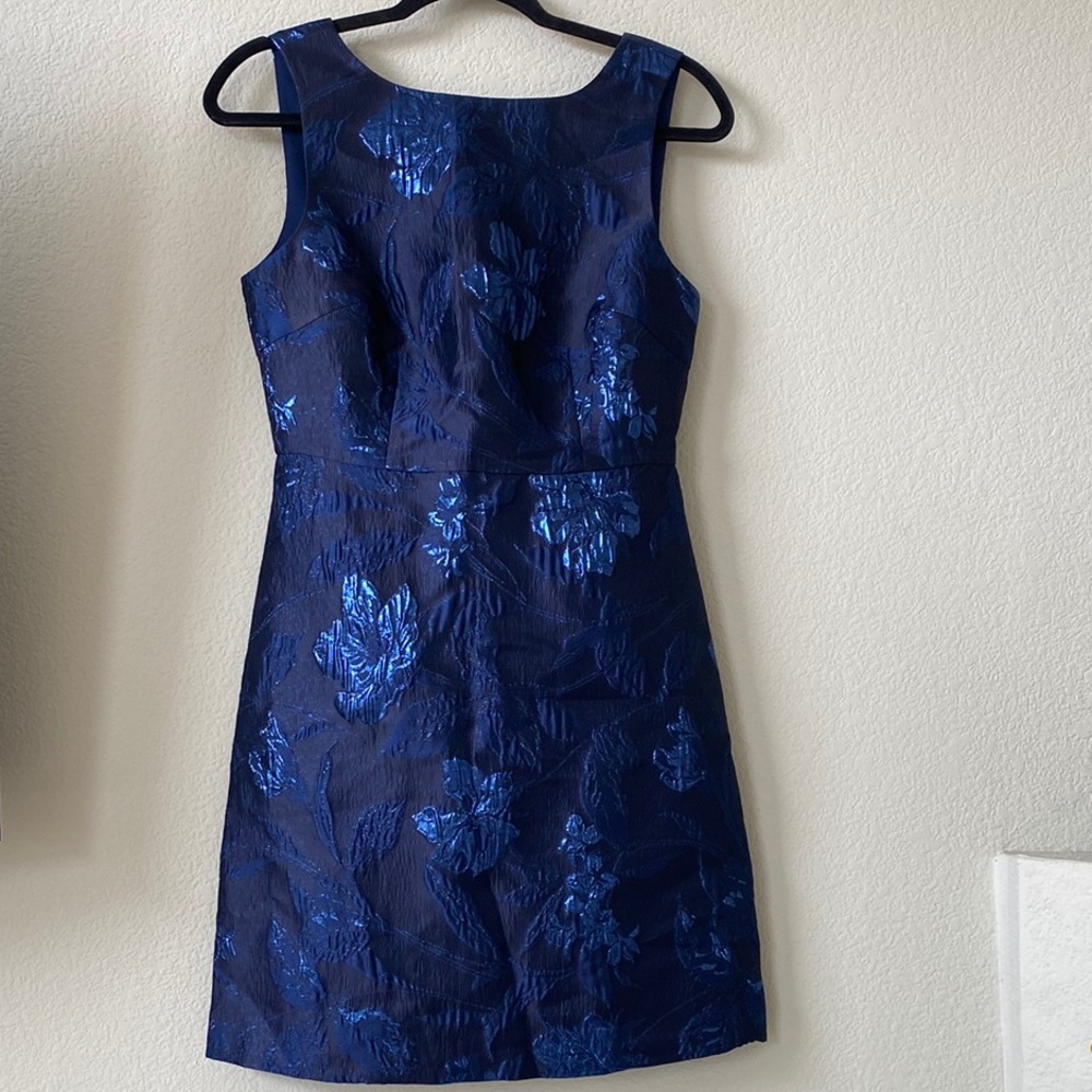 ***NWT Blue Sleeveless Scoop Neck Sheath Mini Dress
